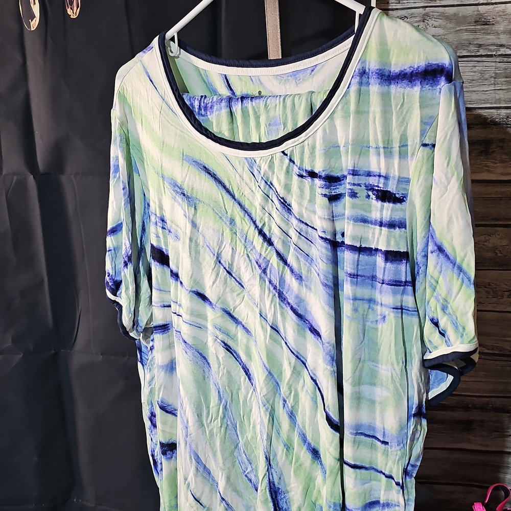 C011. Secret Treasures Blue and Green Swirl Tee